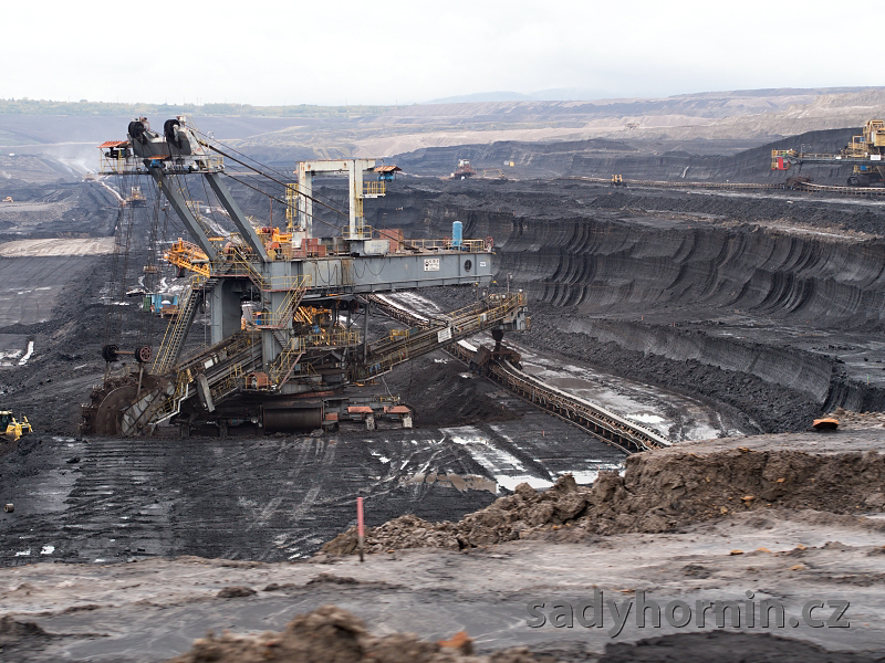 Hnědé uhlí - velkolom Vršany